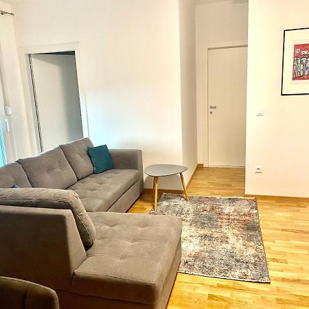 Apartment Diana Zara Parking Free Dış mekan fotoğraf